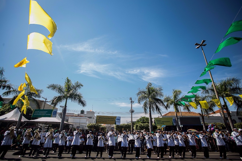 Três Lagoas comemora o 7 de Setembro com desfile cívico