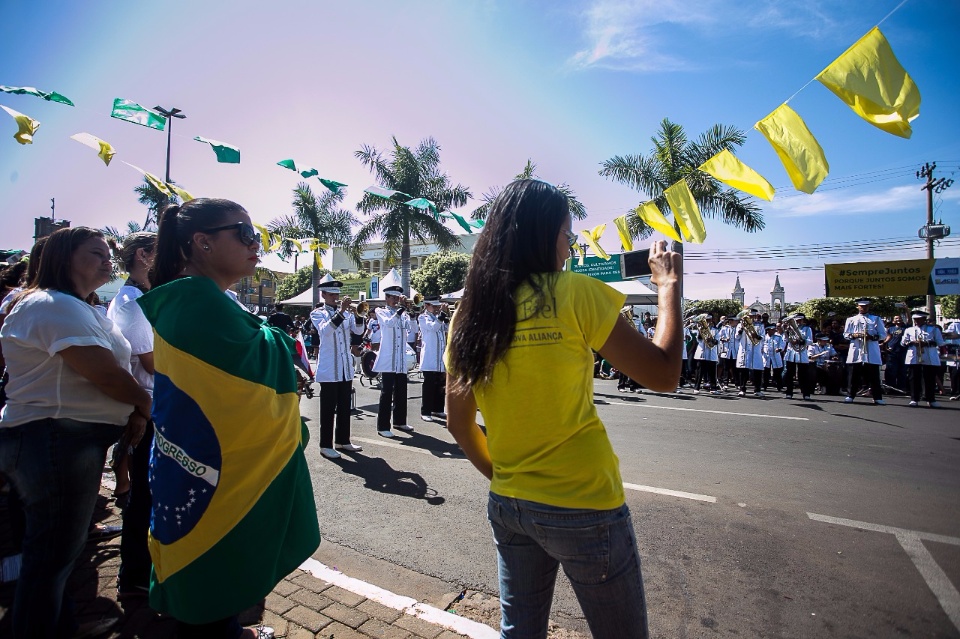 Três Lagoas comemora o 7 de Setembro com desfile cívico