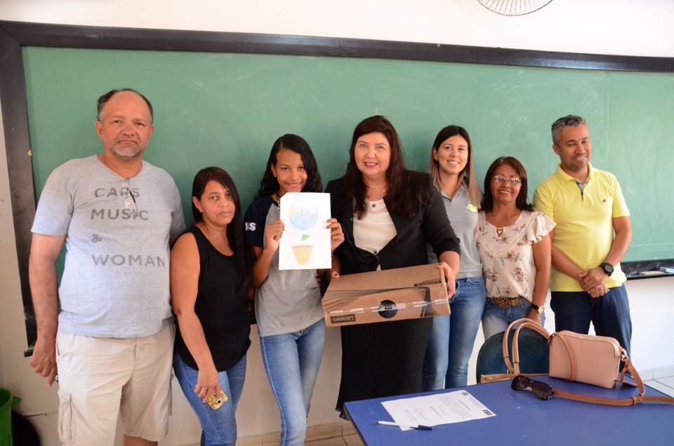 Aluna da Escola Municipal “Joaquim Marques de Souza” ganha concurso de desenho do CONDEMA