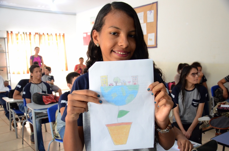 Aluna da Escola Municipal “Joaquim Marques de Souza” ganha concurso de desenho do CONDEMA