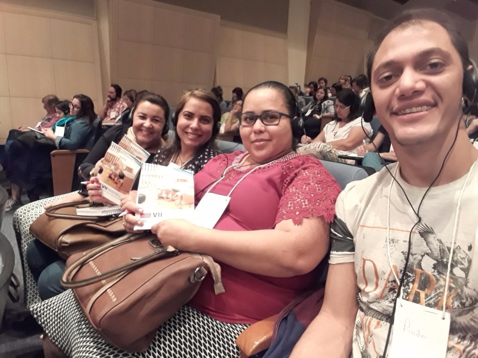 Equipe da SEMEC participa de Simpósio sobre pedagogia para crianças em São Paulo