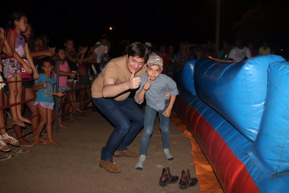 Circuito de Touro Mecânico em noite de lazer agradou crianças e adultos em Três Lagoas