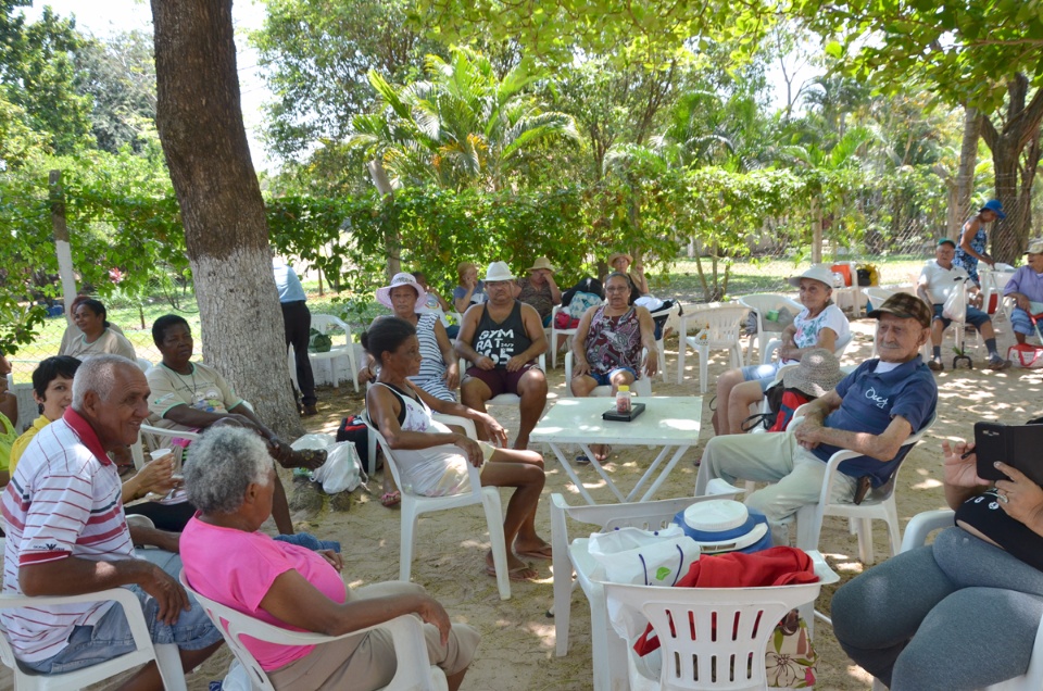 Melhor Idade ganha dia de lazer no Balneário Municipal em comemoração ao Dia do Idoso