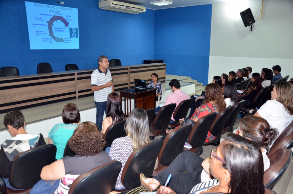 Prefeitura de Três Lagoas apresenta Lei Orçamentária Anual para 2018