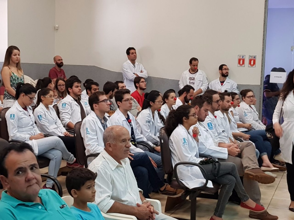 Auxiliadora quer R$ 30 mil para que acadêmicos de medicina estagiem na unidade