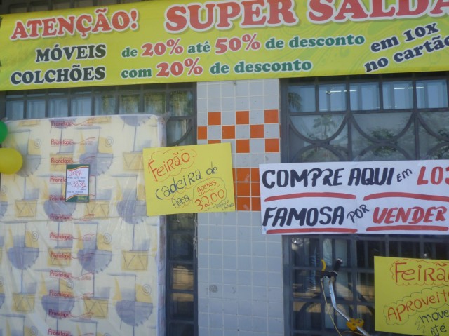 Poluição visual pode ser causa de acidentes no trânsito em Três Lagoas
