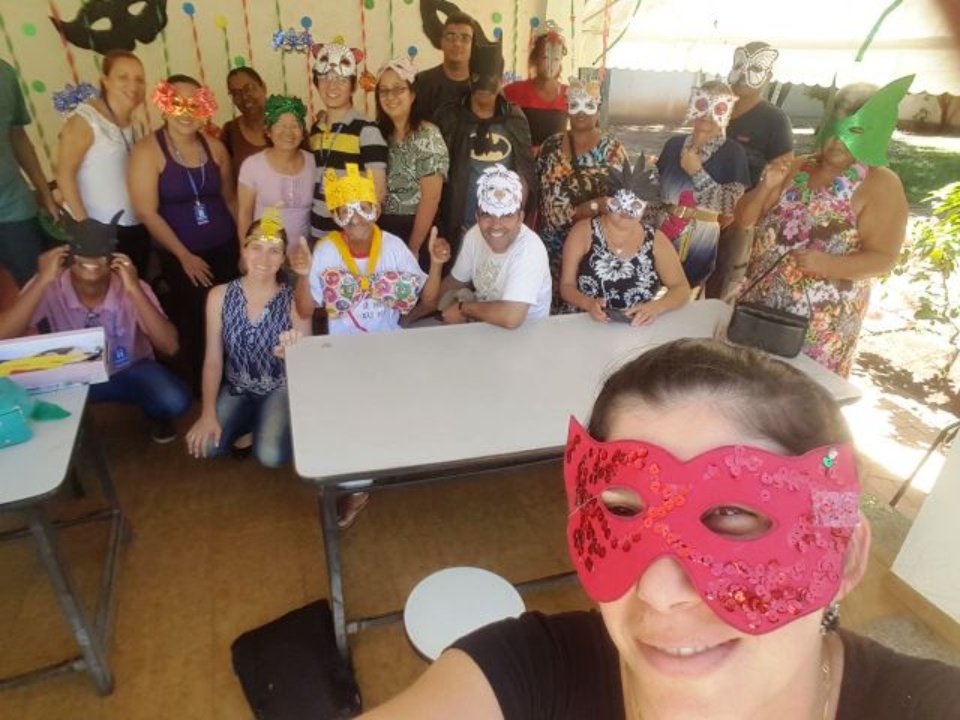 Assistidos do CAPS II e CAPS AD participam de confraternização de Carnaval