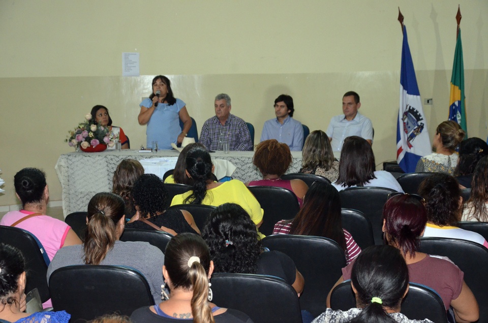 Prefeitura de Três Lagoas investe quase R$ 58 mil em Uniformes e EPI´s para merendeiras da REME