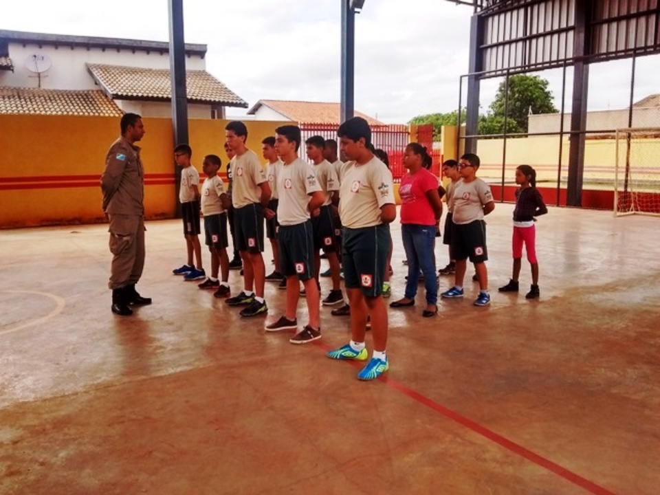 Crianças e adolescentes de Três Lagoas retornam aos programas da Assistência Social