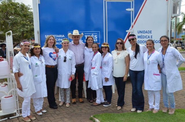 Fibria entrega trailer médico-odontológico à prefeitura de Três Lagoas