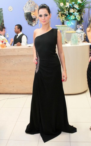 Desfile Coleção Primavera/Verão da loja Vitória Flor Desfile Coleção Primavera/Verão da loja Vitória Flor