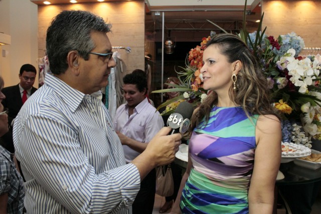 Desfile Coleção Primavera/Verão da loja Vitória Flor Desfile Coleção Primavera/Verão da loja Vitória Flor