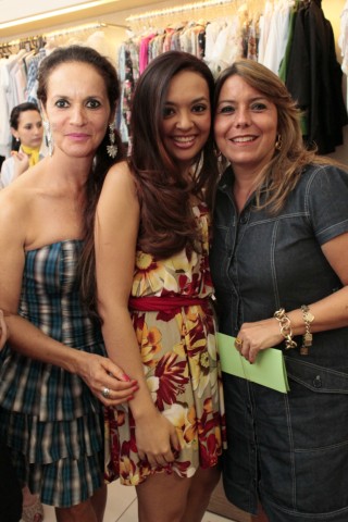 Desfile Coleção Primavera/Verão da loja Vitória Flor Desfile Coleção Primavera/Verão da loja Vitória Flor
