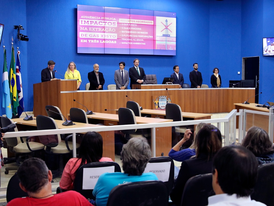 Três Lagoas pede proibição da extração de gás de xisto na região Três Lagoas pede proibição da extração de gás de xisto na região