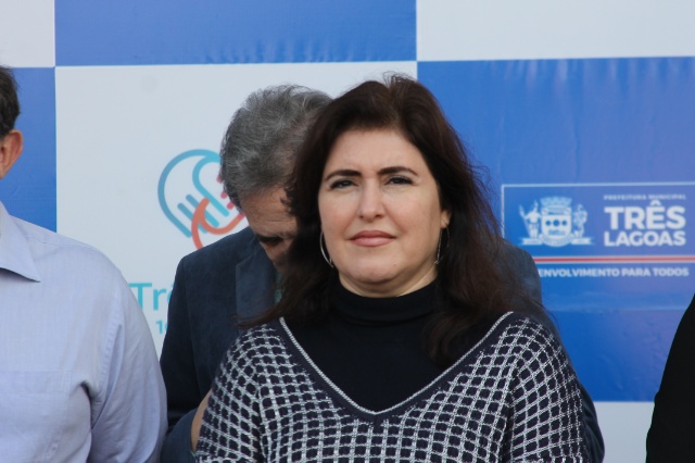 Senadores de MS participam de evento cívico no aniversário de Três Lagoas