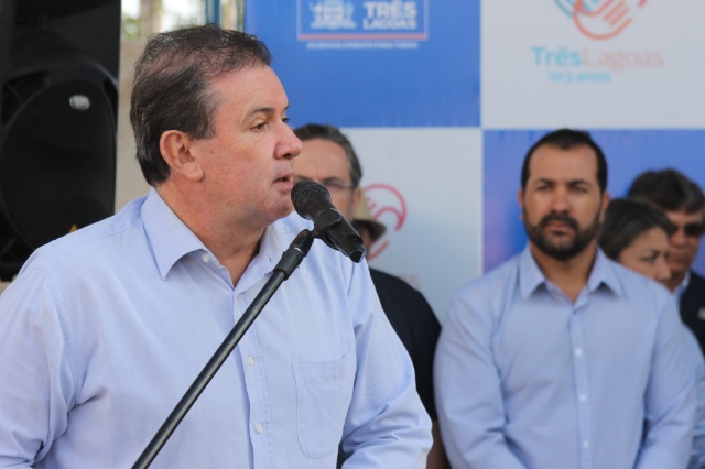 Senadores de MS participam de evento cívico no aniversário de Três Lagoas