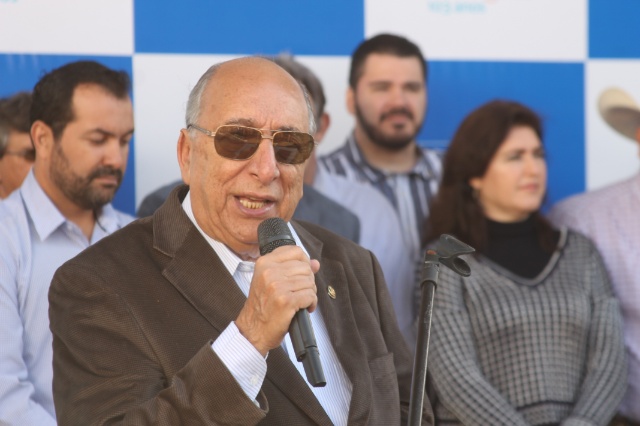 Senadores de MS participam de evento cívico no aniversário de Três Lagoas