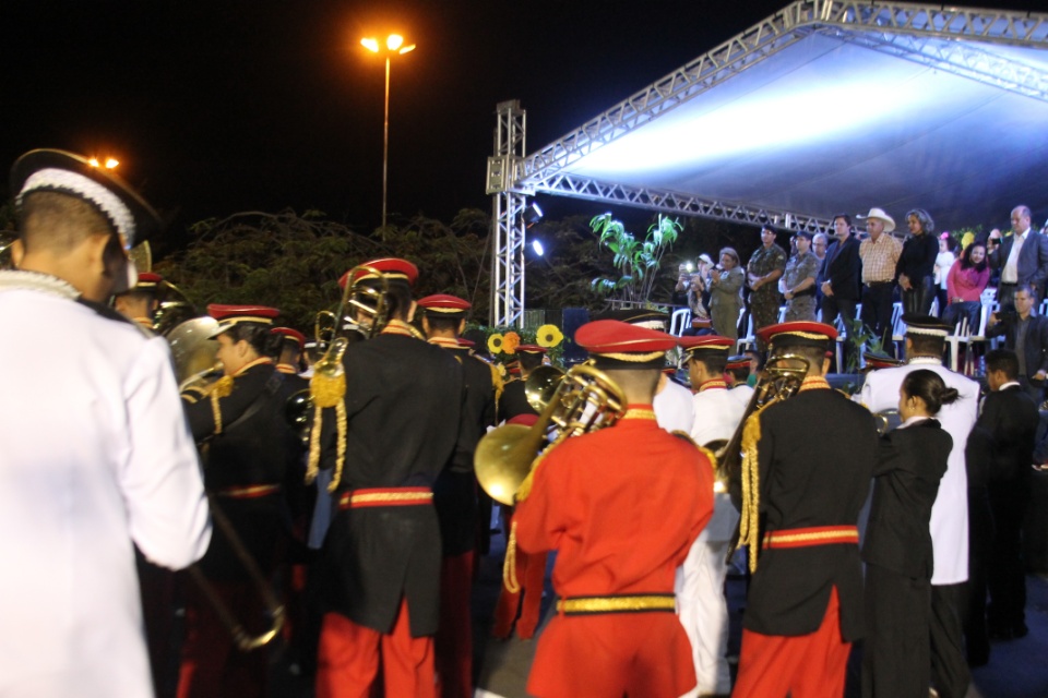 Cidadania e Solidariedade marcam desfile de aniversário de Três Lagoas Cidadania e Solidariedade marcam desfile de aniversário de Três Lagoas