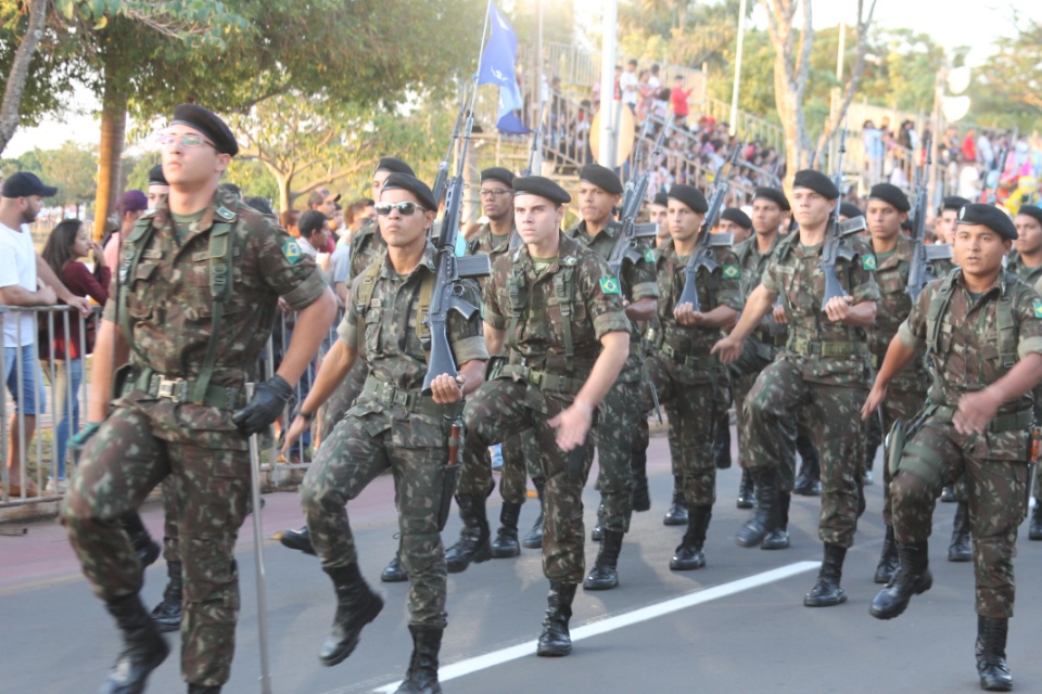 Cidadania e Solidariedade marcam desfile de aniversário de Três Lagoas Cidadania e Solidariedade marcam desfile de aniversário de Três Lagoas