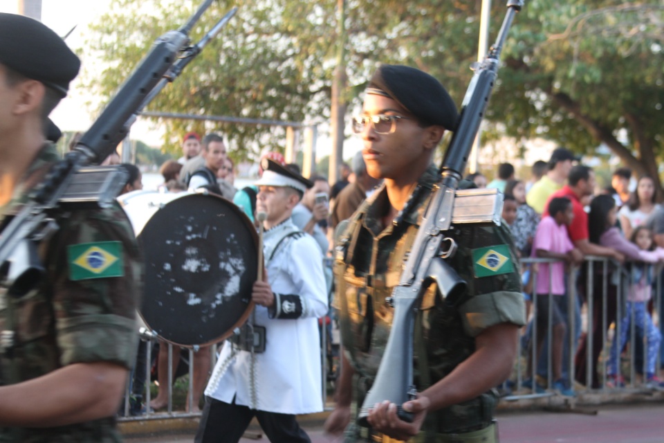 Cidadania e Solidariedade marcam desfile de aniversário de Três Lagoas Cidadania e Solidariedade marcam desfile de aniversário de Três Lagoas