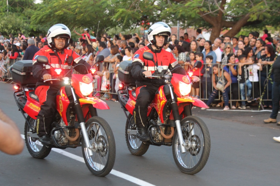 Cidadania e Solidariedade marcam desfile de aniversário de Três Lagoas Cidadania e Solidariedade marcam desfile de aniversário de Três Lagoas