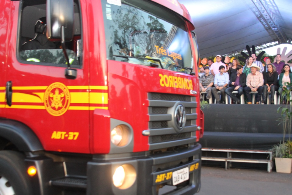 Cidadania e Solidariedade marcam desfile de aniversário de Três Lagoas Cidadania e Solidariedade marcam desfile de aniversário de Três Lagoas