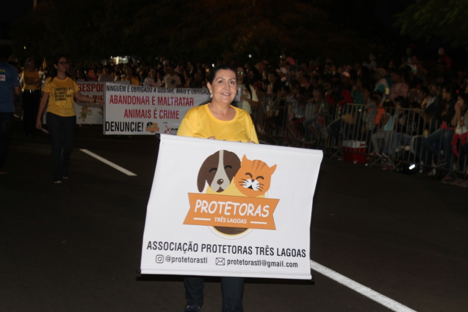Cidadania e Solidariedade marcam desfile de aniversário de Três Lagoas Cidadania e Solidariedade marcam desfile de aniversário de Três Lagoas