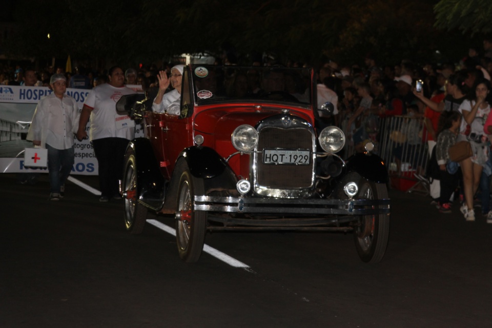 Cidadania e Solidariedade marcam desfile de aniversário de Três Lagoas Cidadania e Solidariedade marcam desfile de aniversário de Três Lagoas