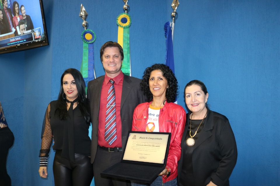 Associação Protetoras de Três Lagoas recebe homenagem de André Bittencour Associação Protetoras de Três Lagoas recebe homenagem de André Bittencour