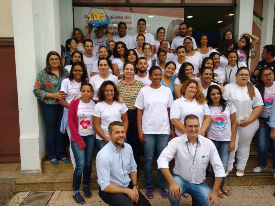 Assistência recebe mais de 3 mil peças de roupas arrecadadas pelo SENAC de Três Lagoas Assistência recebe mais de 3 mil peças de roupas arrecadadas pelo SENAC de Três Lagoas