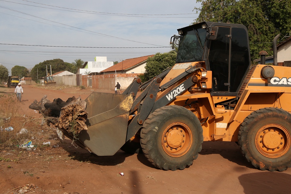 Em mais uma etapa, Campanha Meu Bairro Limpa chega ao Vila Nova