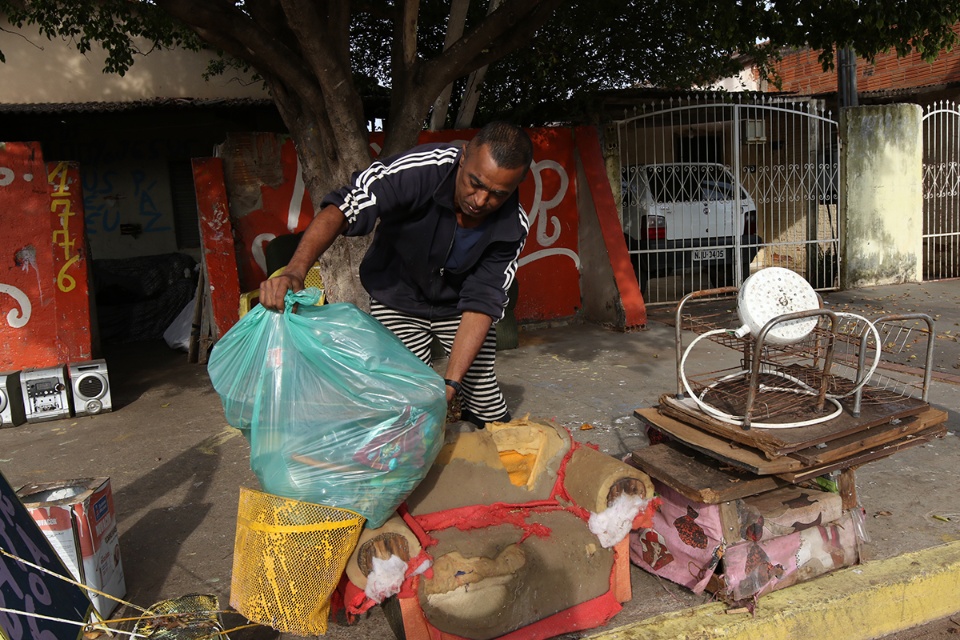 Em mais uma etapa, Campanha Meu Bairro Limpa chega ao Vila Nova