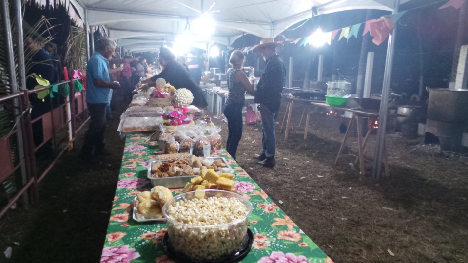 Arraiá dos amigos é sucesso de público