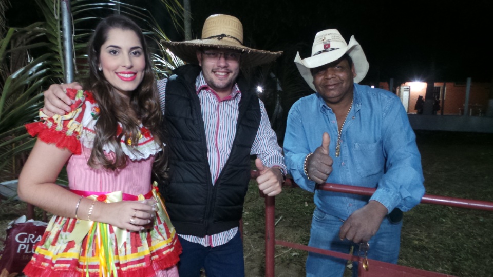 Arraiá dos amigos é sucesso de público