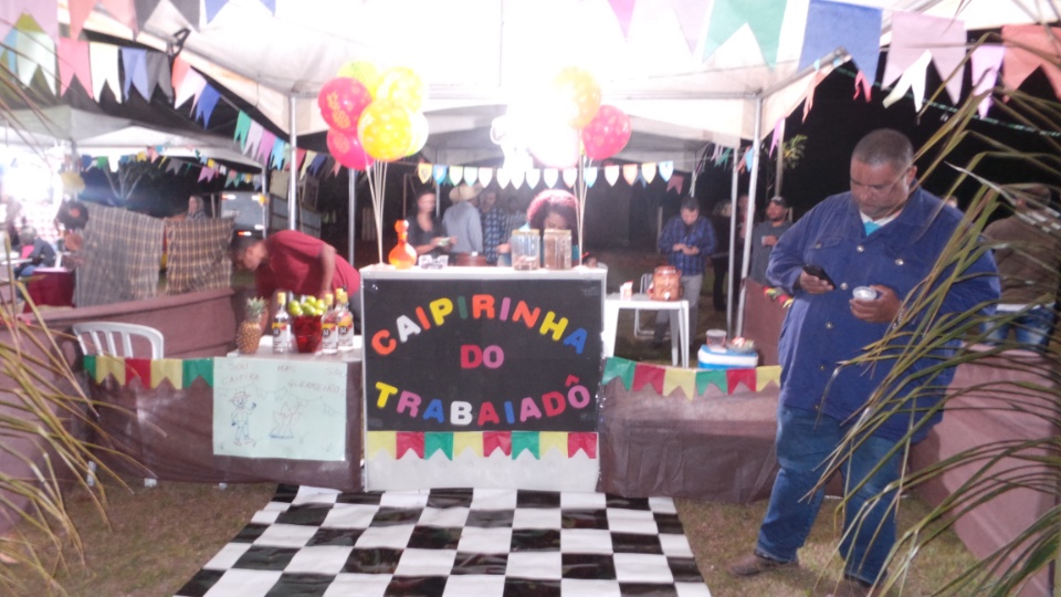 Arraiá dos amigos é sucesso de público