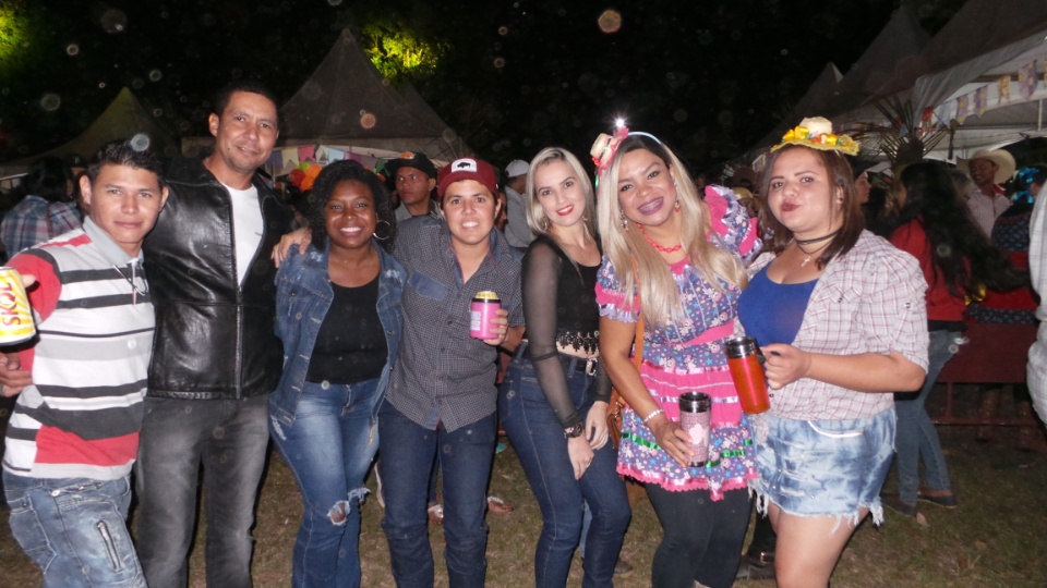 Arraiá dos amigos é sucesso de público