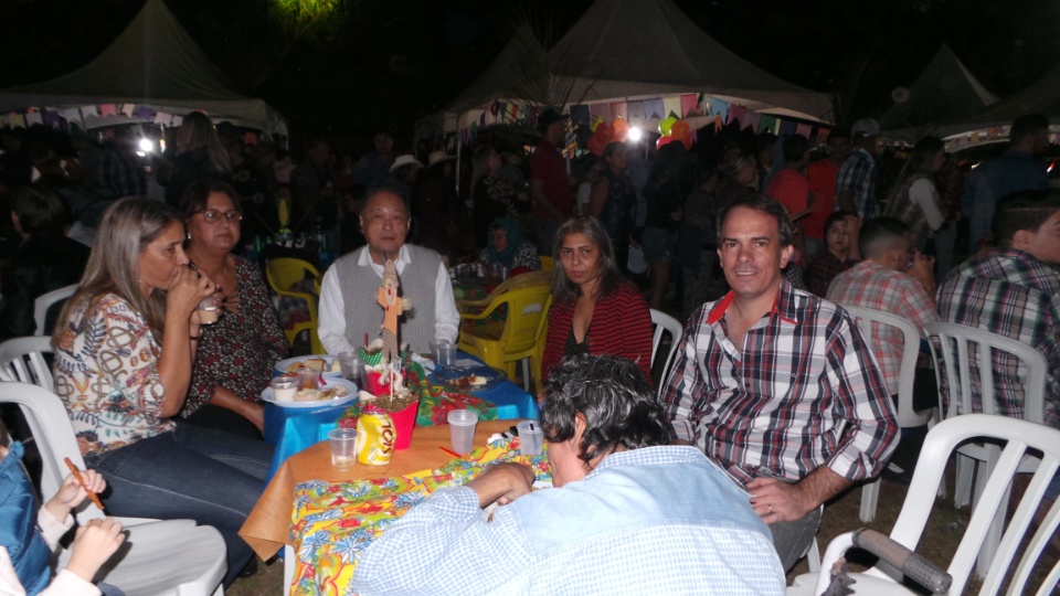 Arraiá dos amigos é sucesso de público