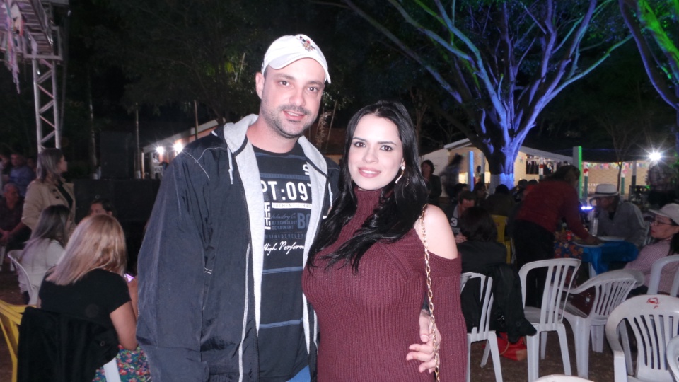 Arraiá dos amigos é sucesso de público