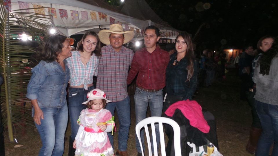 Arraiá dos amigos é sucesso de público