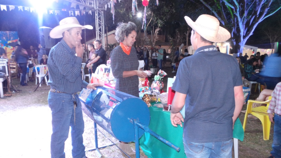 Arraiá dos amigos é sucesso de público