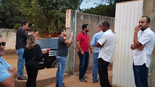 Em Três Lagoas, dupla mata adolescente e concreta cadáver em quintal de casa Em Três Lagoas, dupla mata adolescente e concreta cadáver em quintal de casa