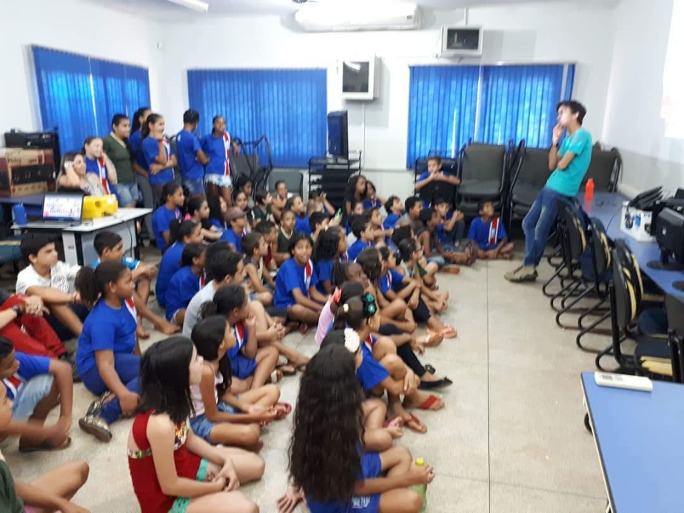 Núcleo de Direitos Humanos realiza Formação sobre o Bullying na Escola Municipal “Odeir Antônio da Silva” Núcleo de Direitos Humanos realiza Formação sobre o Bullying na Escola Municipal “Odeir Antônio da Silva”