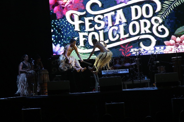 Em seu 2º dia, Festa do Folclore supera expectativa de público e é aprovada pela população Em seu 2º dia, Festa do Folclore supera expectativa de público e é aprovada pela população