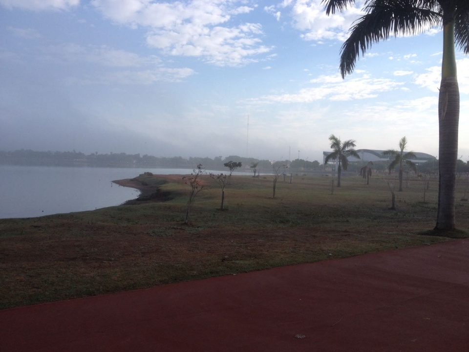 Três Lagoas amanhece com neblina nesta quinta-feira