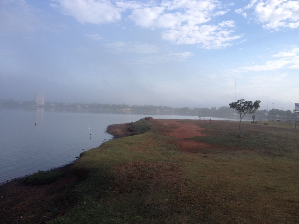 Três Lagoas amanhece com neblina nesta quinta-feira