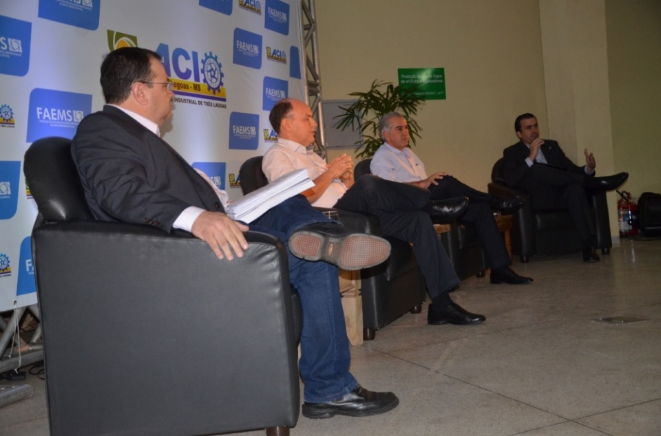 Em Três Lagoas, painel com candidatos ao governo de MS atrai 700 pessoas Em Três Lagoas, painel com candidatos ao governo de MS atrai 700 pessoas