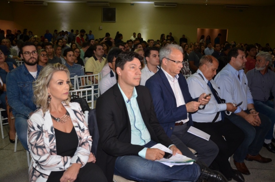 Em Três Lagoas, painel com candidatos ao governo de MS atrai 700 pessoas Em Três Lagoas, painel com candidatos ao governo de MS atrai 700 pessoas