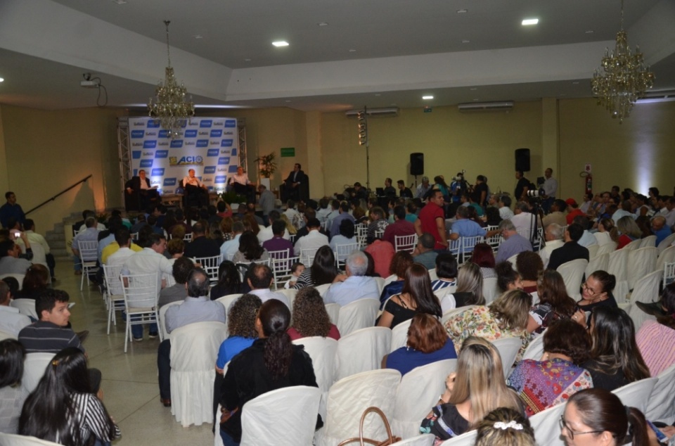 Em Três Lagoas, painel com candidatos ao governo de MS atrai 700 pessoas Em Três Lagoas, painel com candidatos ao governo de MS atrai 700 pessoas