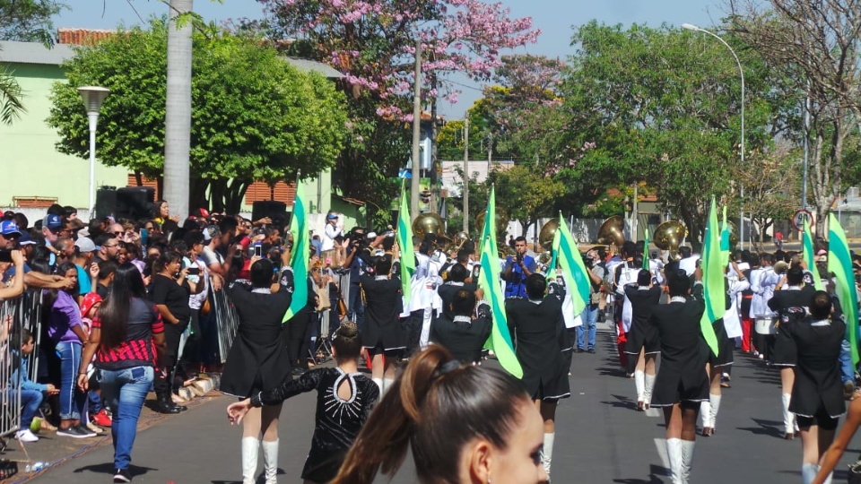 Desfile Cívico de 7 de Setembro atrai mais de 2 mil pessoas à Lagoa Maior