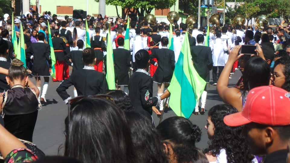 Desfile Cívico de 7 de Setembro atrai mais de 2 mil pessoas à Lagoa Maior